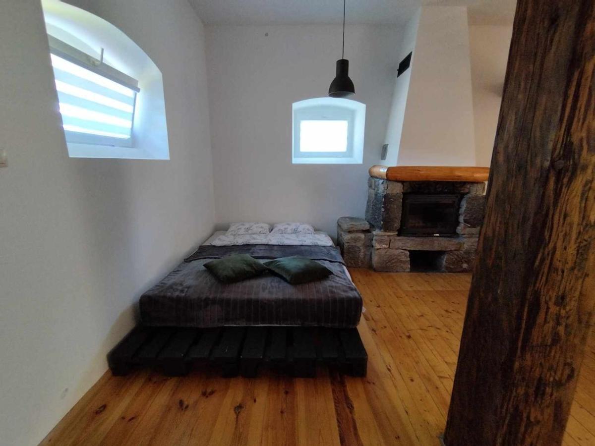 Apartamenty - Stara Stajnia - Na Krancu Swiata Милкув Экстерьер фото